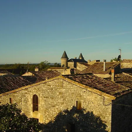 Des Sages 3* Aubussargues