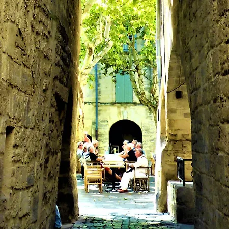 Des Sages Couette-café 3*